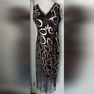Flapper Style Elegant Black and Silver Sequin Dress. Size Large.